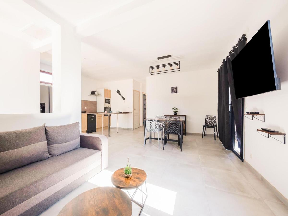 Fully Renovated House Only Few Minutes Walk Away From Ohama Beach Vierville-sur-Mer Exteriér fotografie